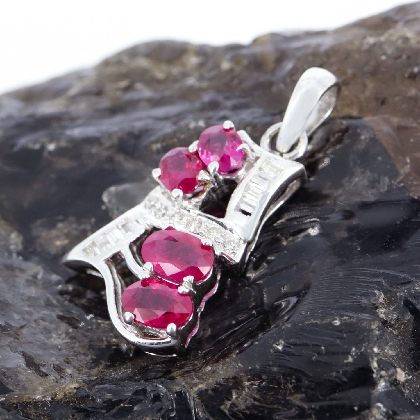 White Ruby Necklace 18K Gold