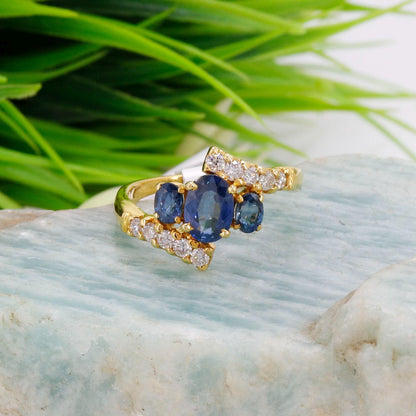 Blue Sapphire & Ring 18K Gold