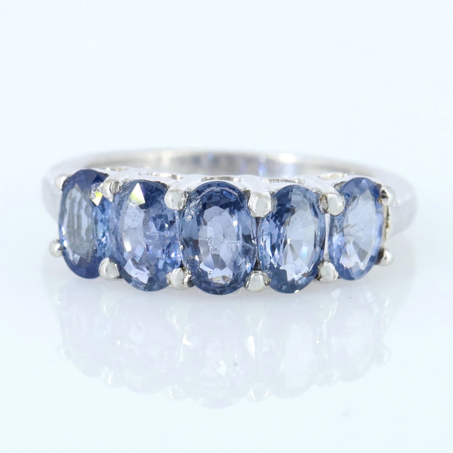 Elegant Blue Sapphire Ring Silver