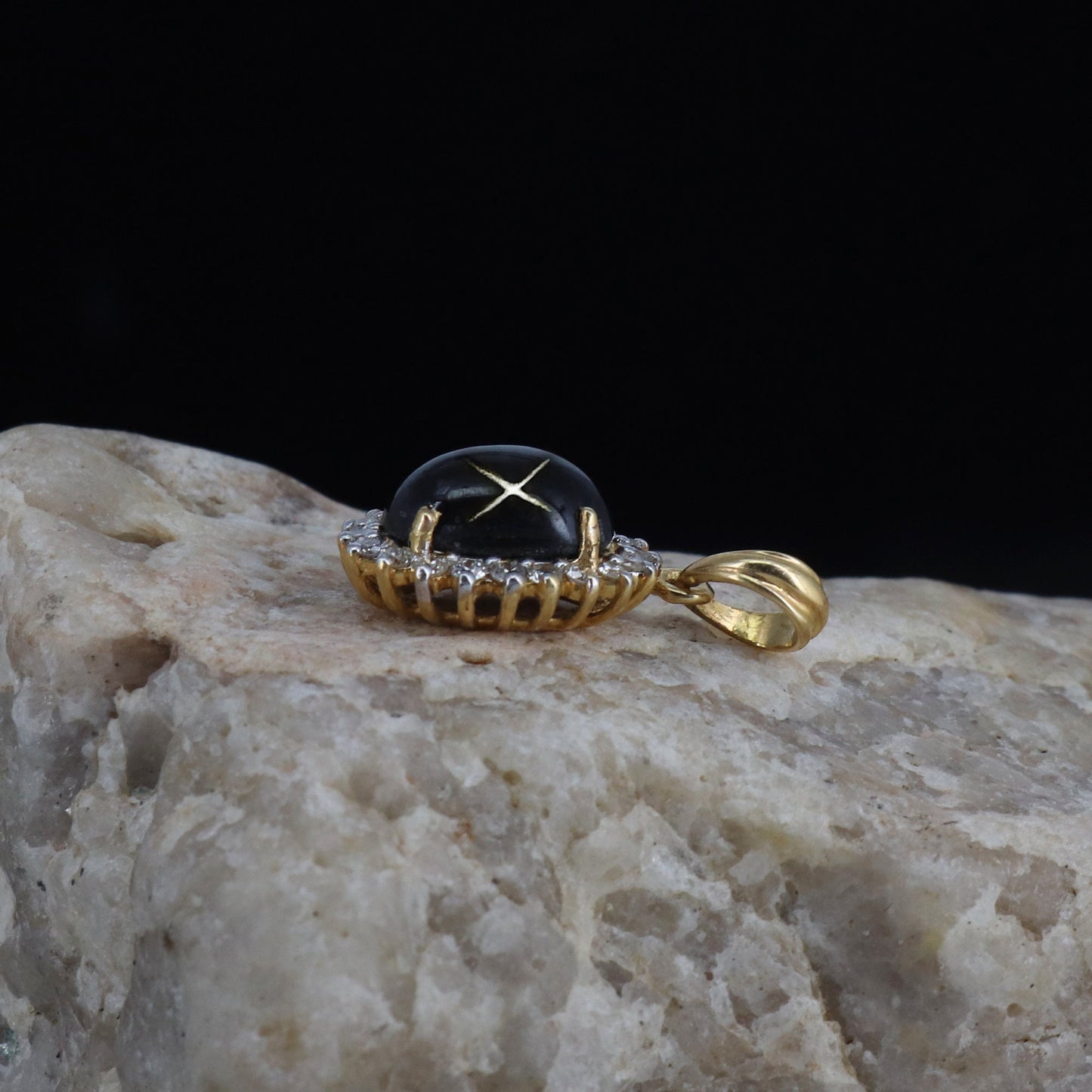 Cluster Pendant 14K Gold