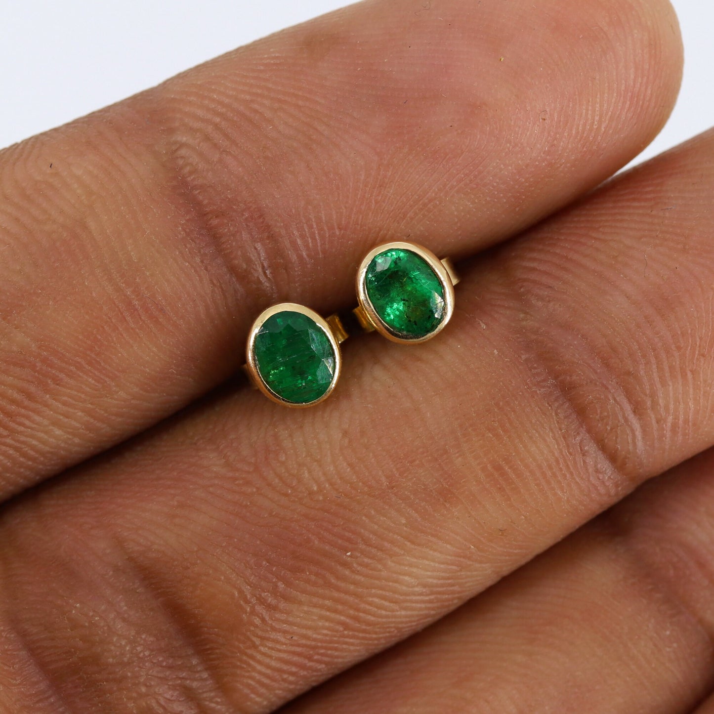 Minimalist Studs Earring 14K Gold