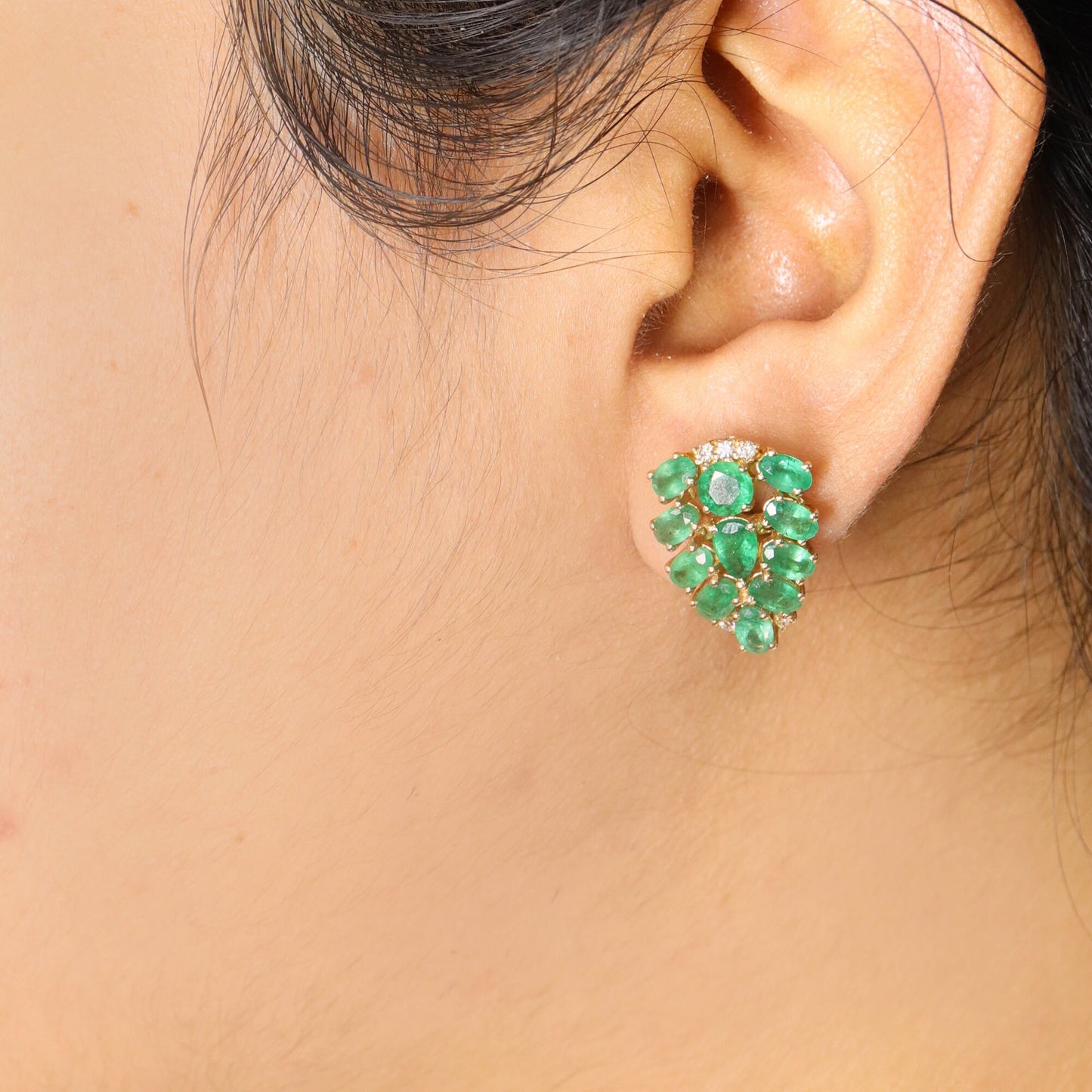 5.73 Emerald Big Size Pair Earring Gold