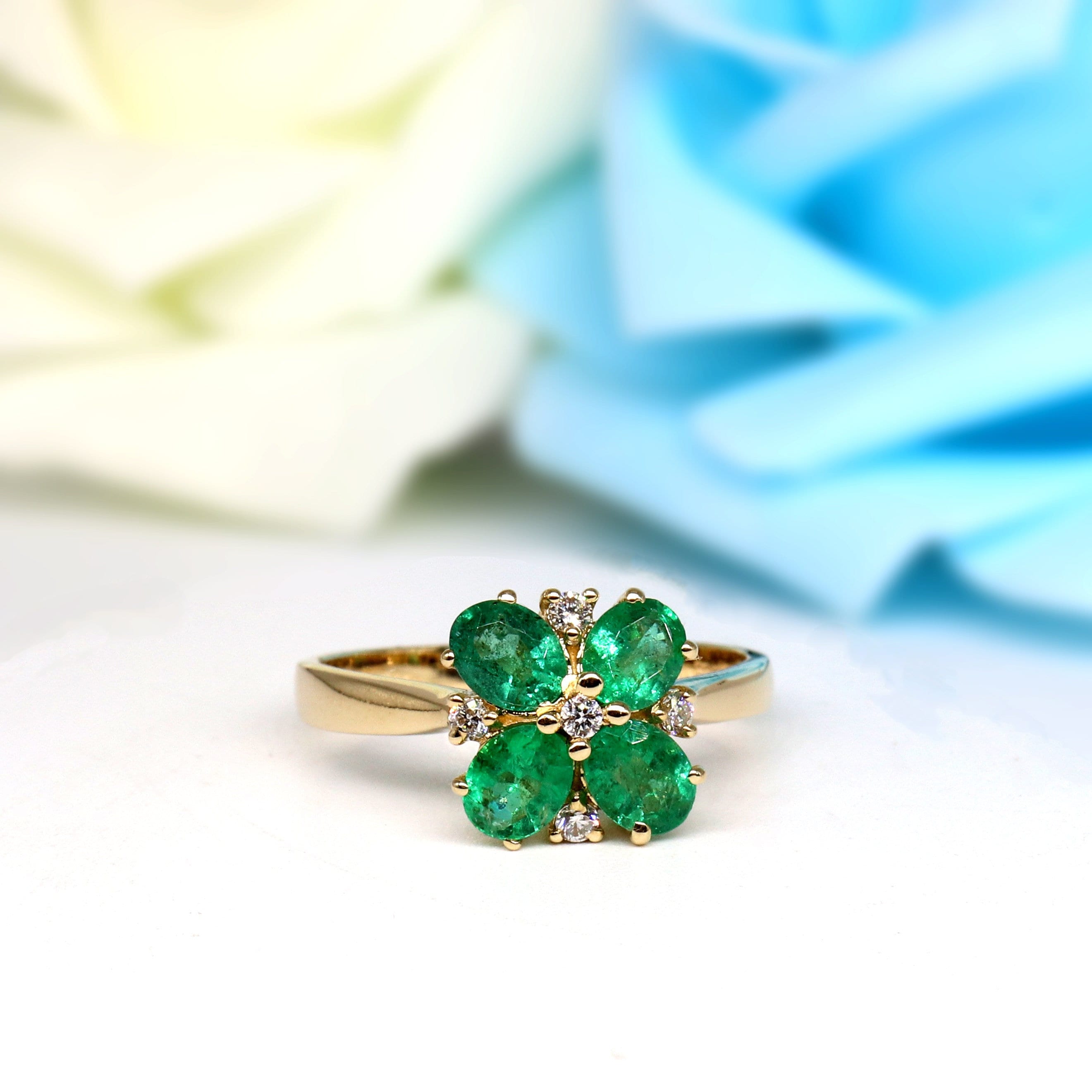Handmade Emerald Flower Ring 14K Gold
