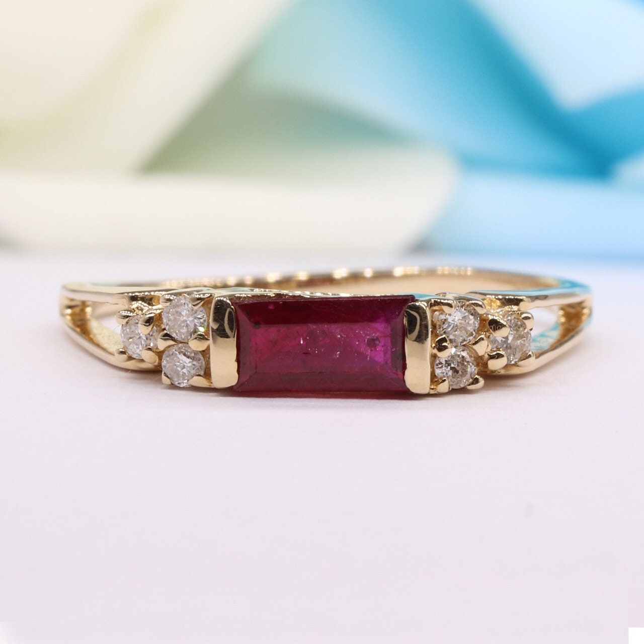 Beautiful Ring 14K Gold
