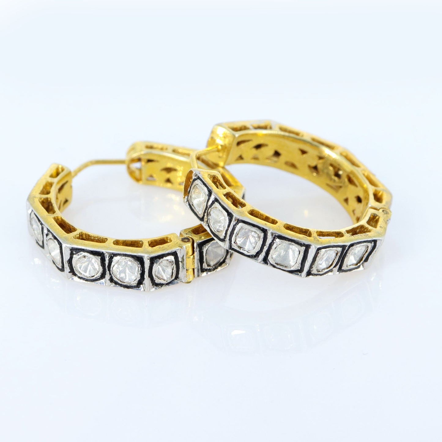 Flat Cut Earring