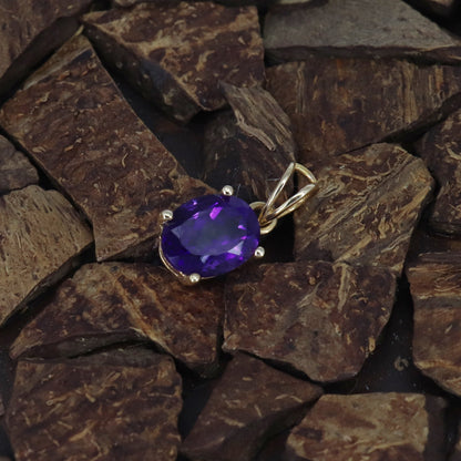 Simple Elegant Pendant 14K Gold