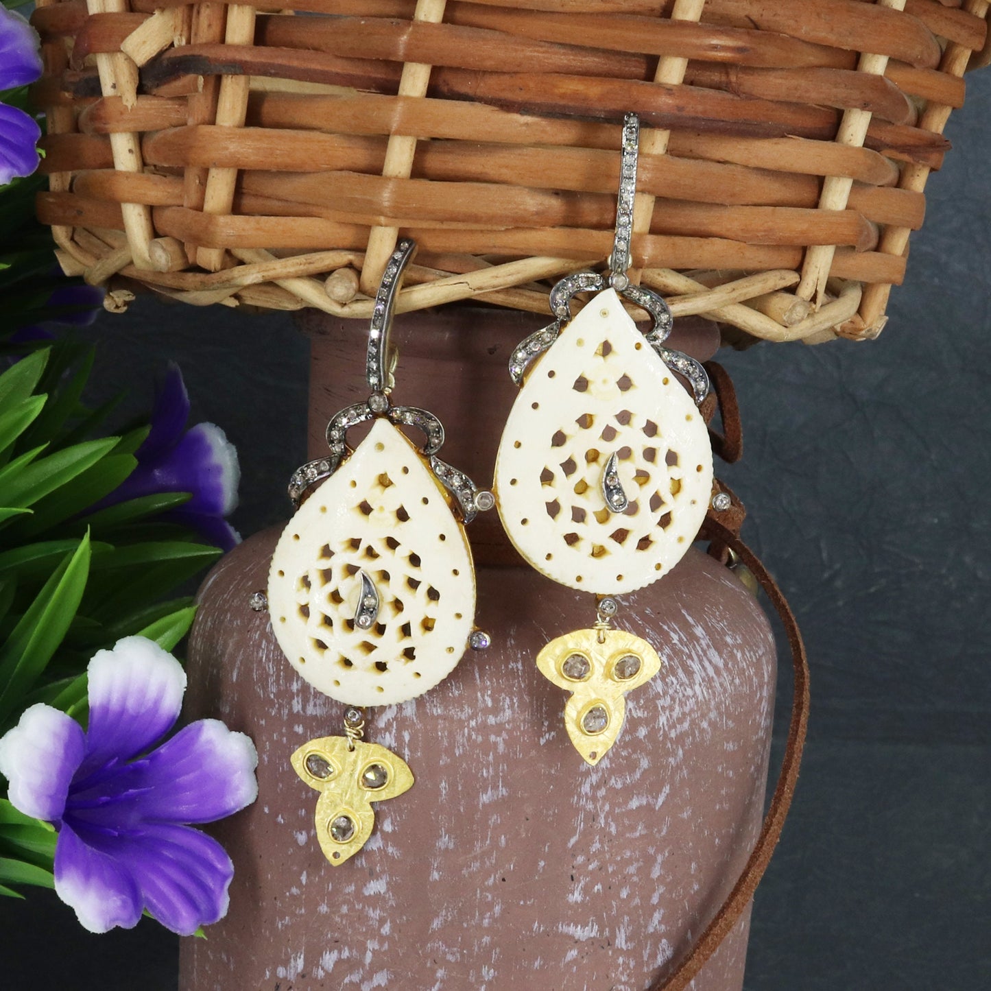 Uneven Rose Cut Dangle Earring Gold