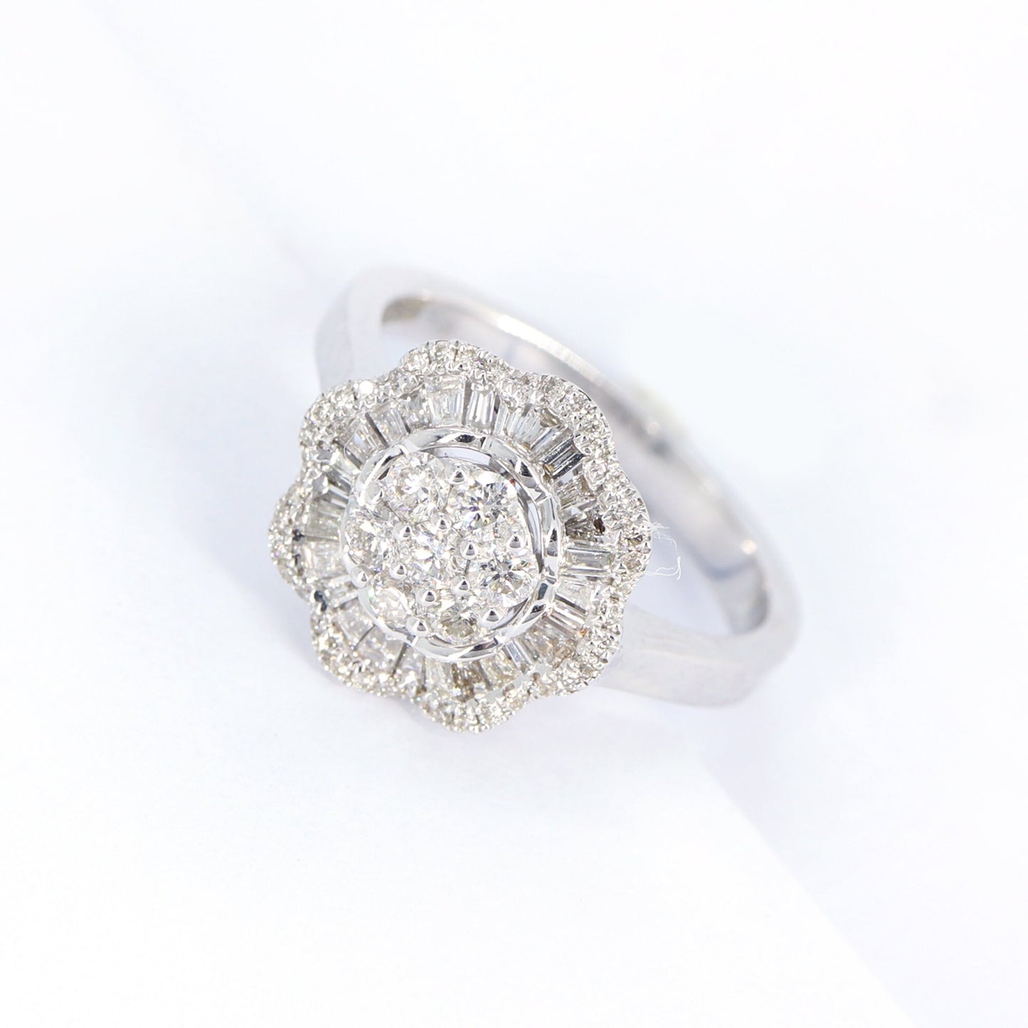 Flower Shape Unique Design Ring 18K Gold