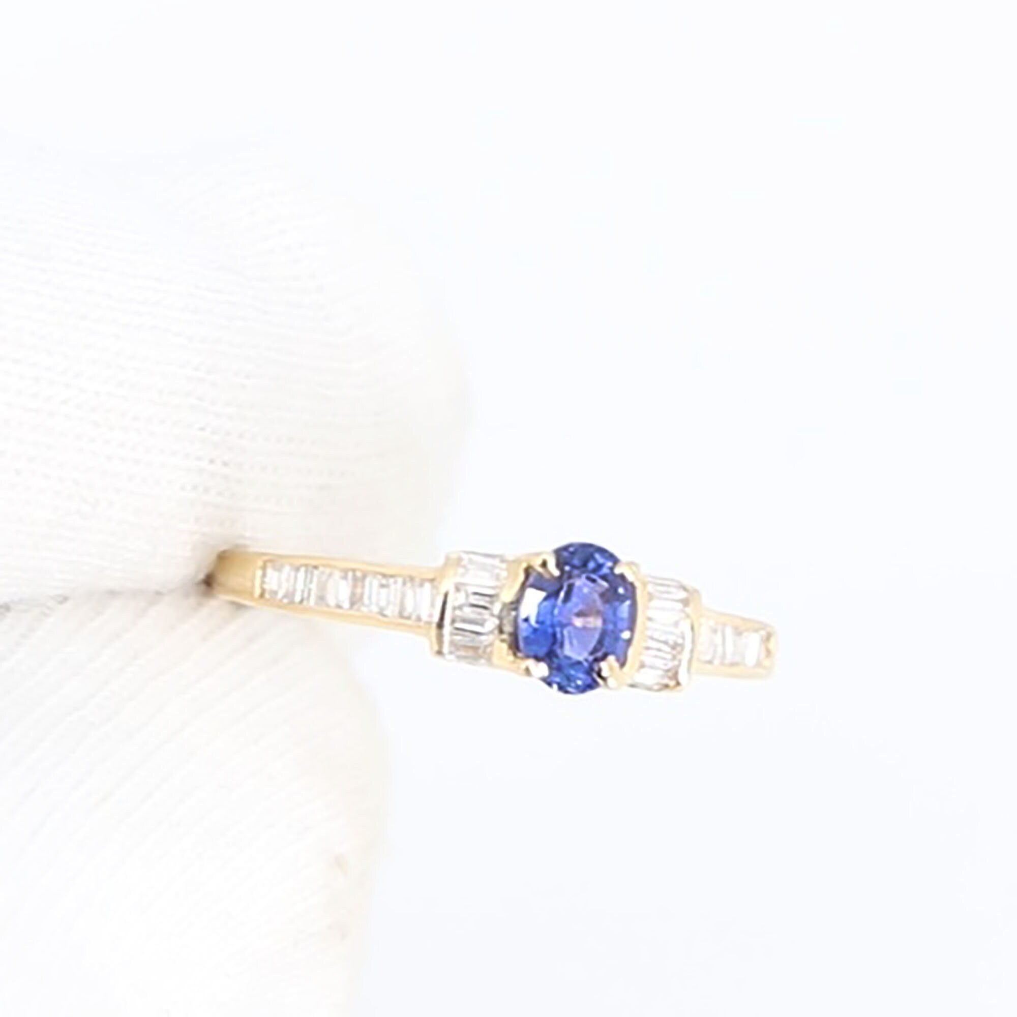 Beautiful Blue Sapphire Ring 14K Gold