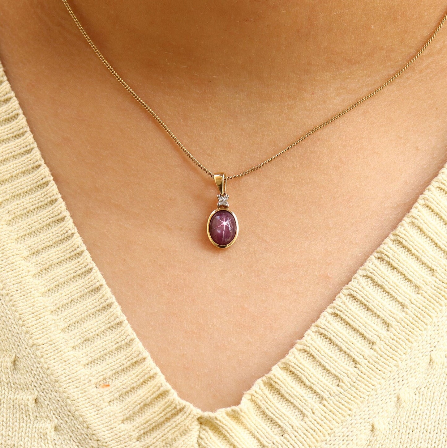 Star Ruby Pendant 14K Gold