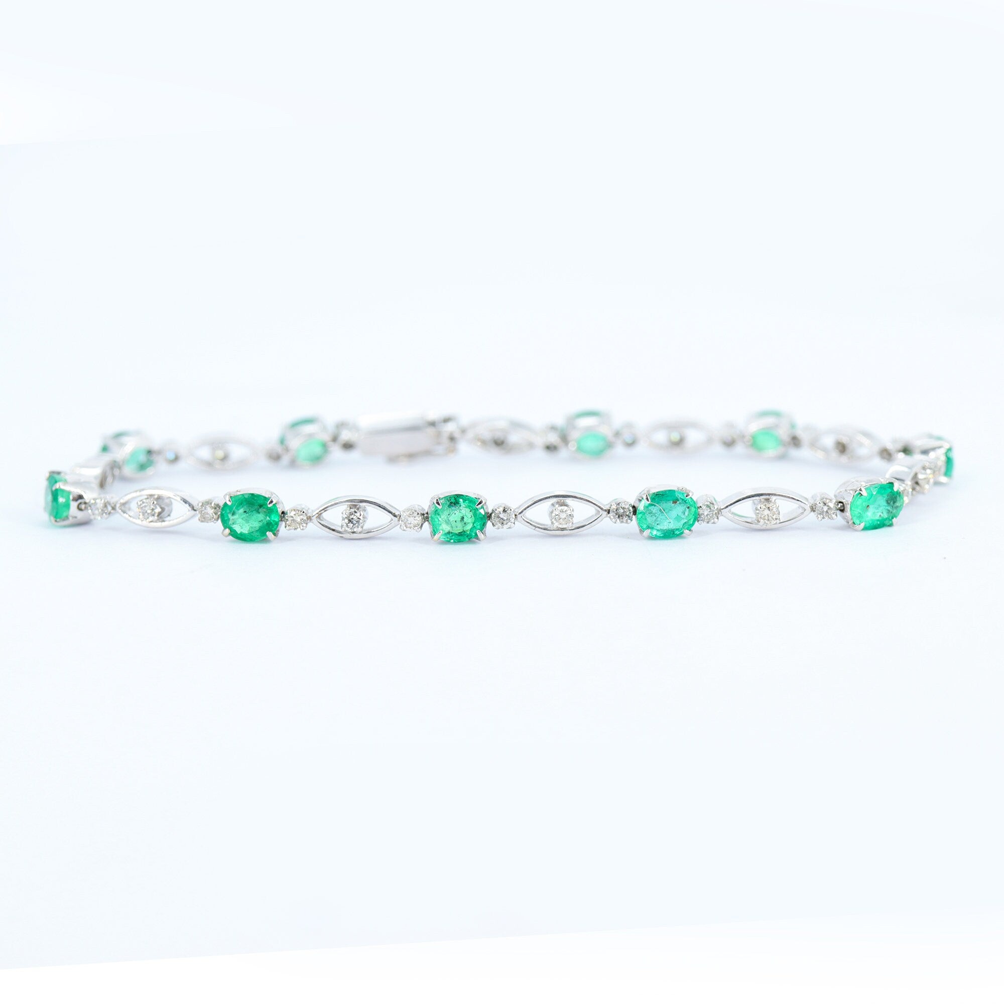 White Bracelet 18K Gold