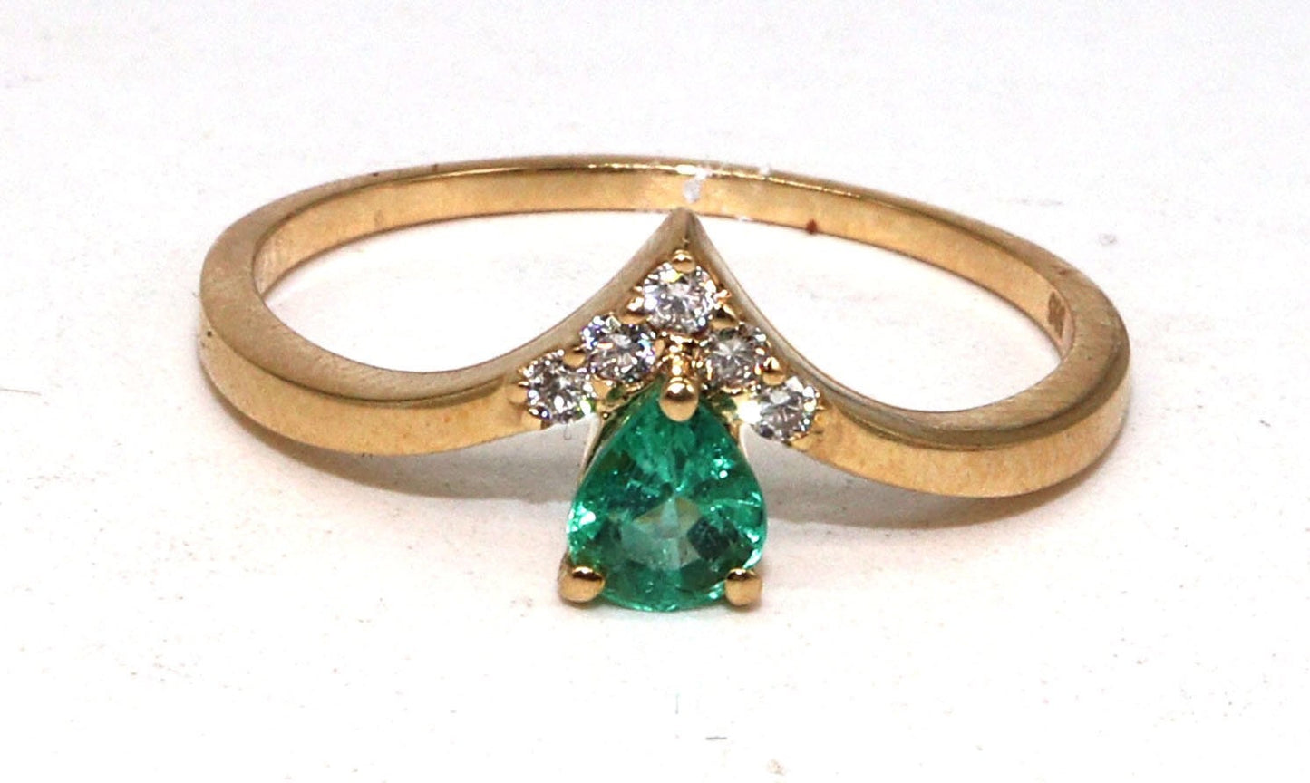 Beautiful Ring 14K Gold