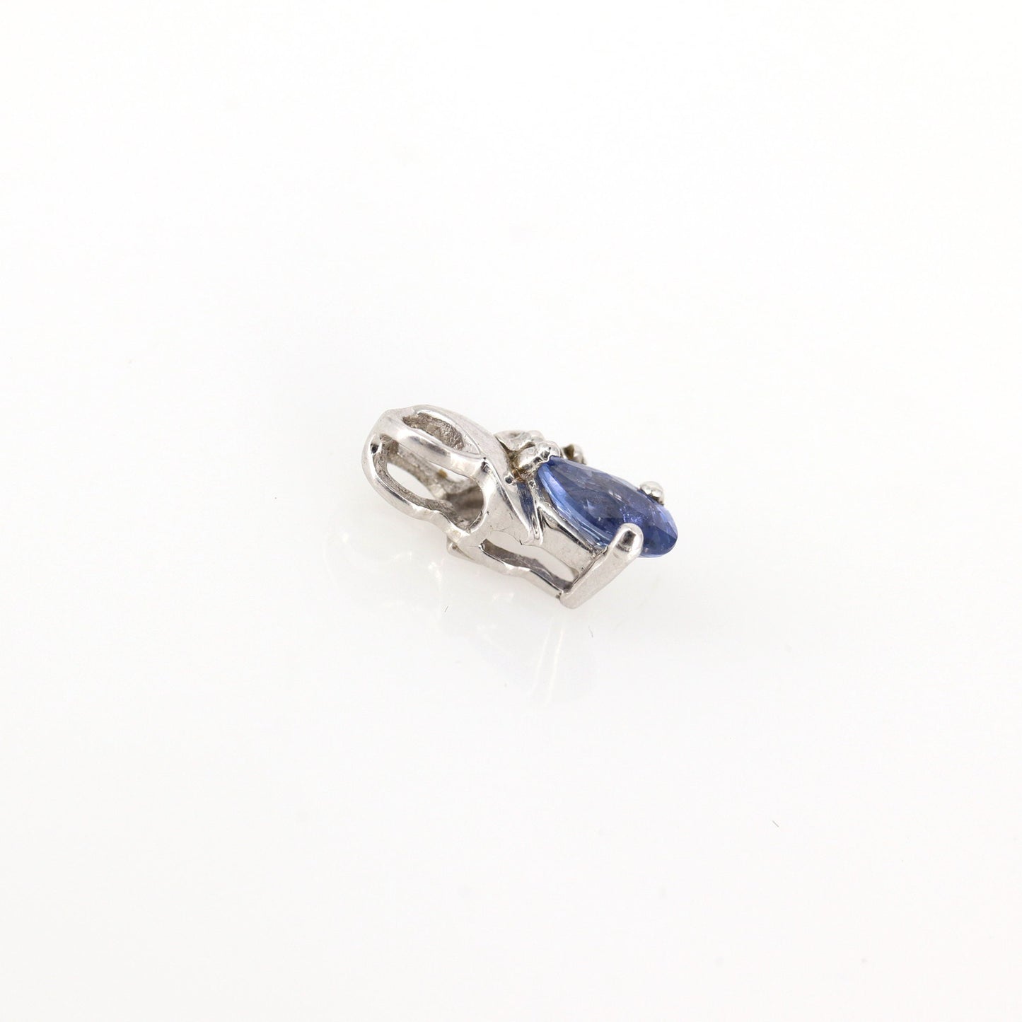 Dainty Blue Sapphire Pendant Gold