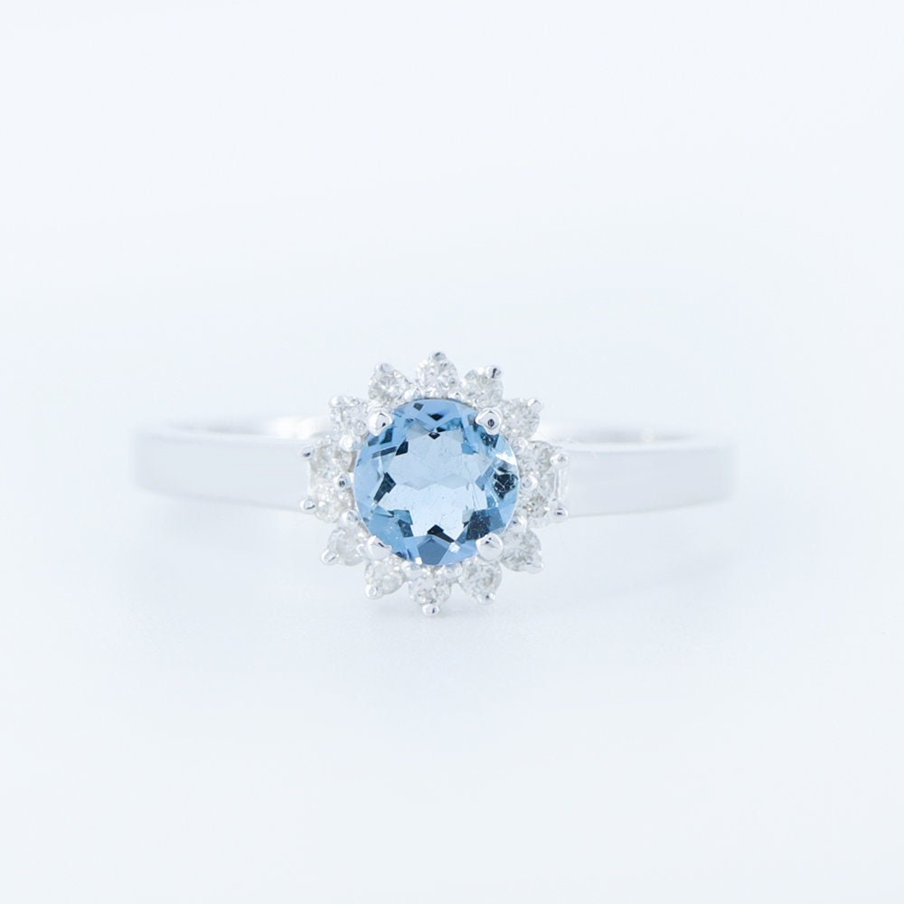 White Ring 14K Gold