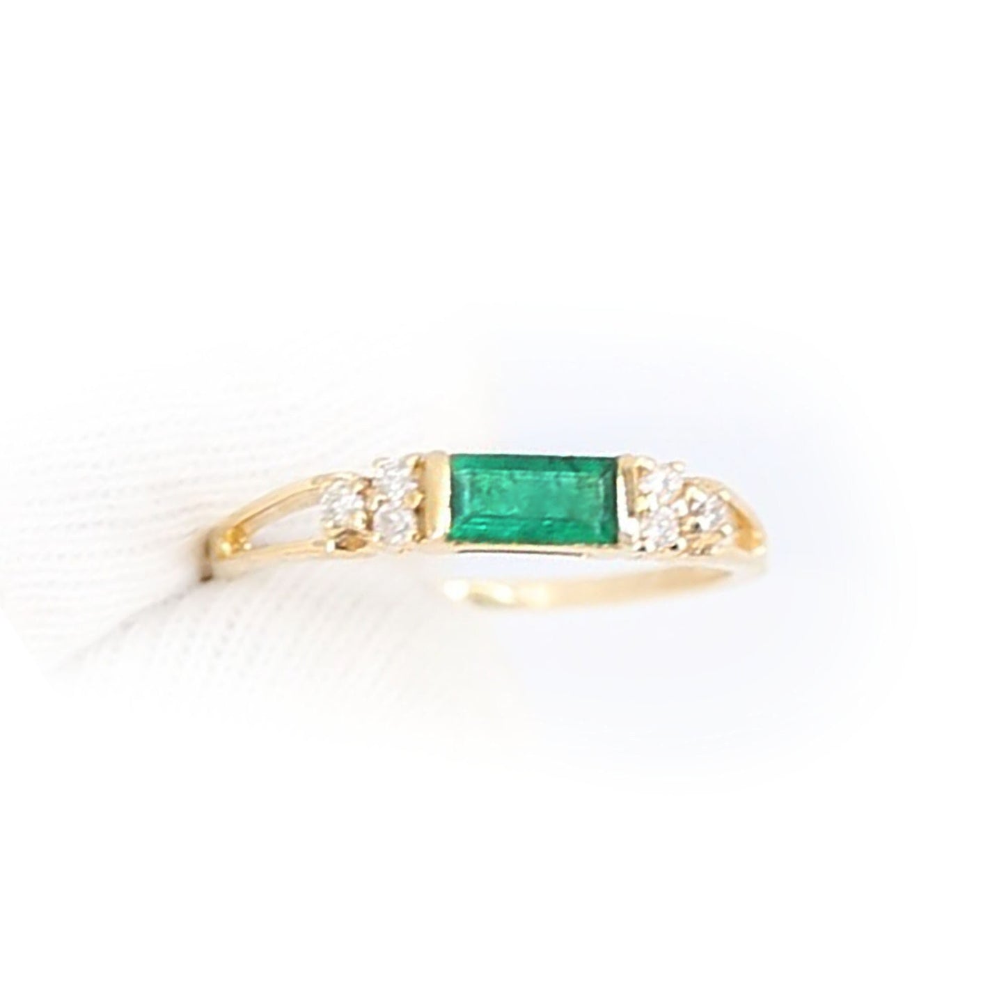 Beautiful Ring 14K Gold