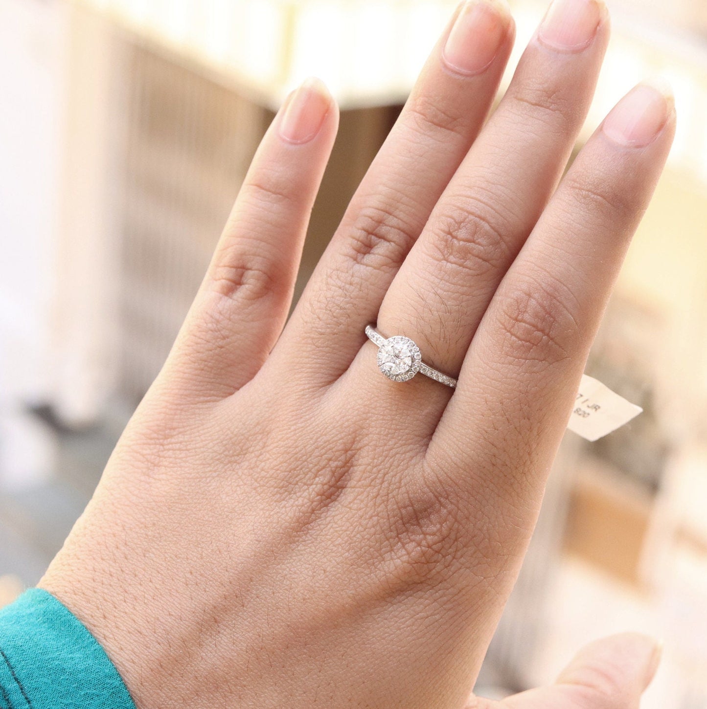 Illusion Setting 0.55 White Ring 18K Gold