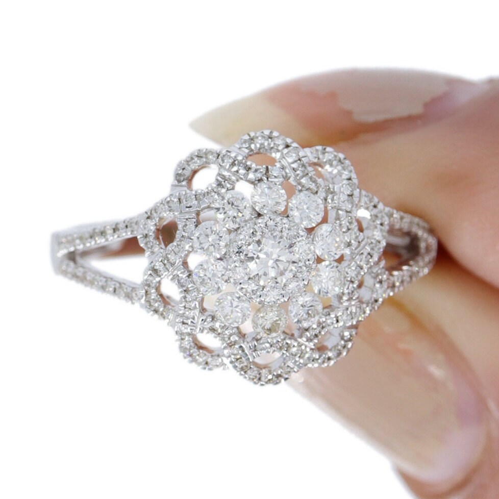 Round Cut Ring 18K Gold