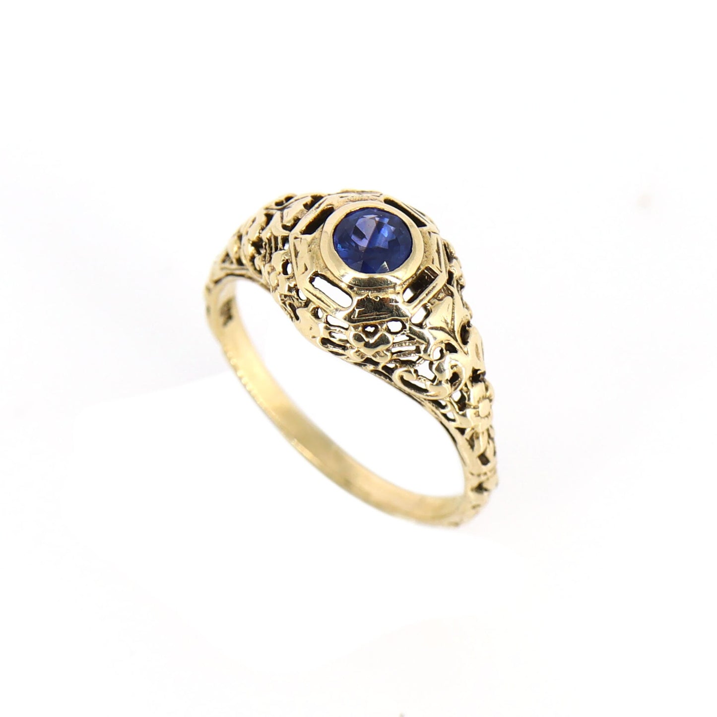 Old Filigree Edwardian Sapphire Ring Gold