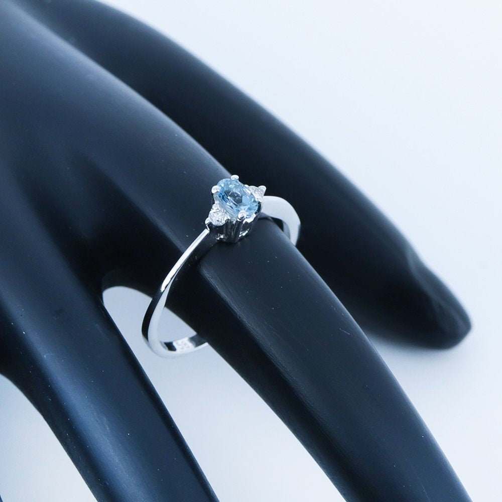 White Ring 14K Gold