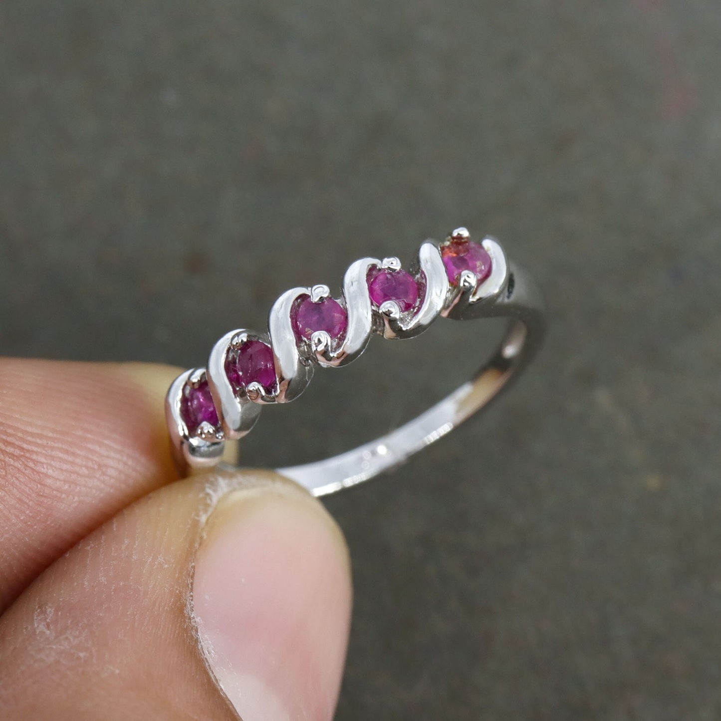 Handmade 925 Sterling Ladies Ruby Ring Silver