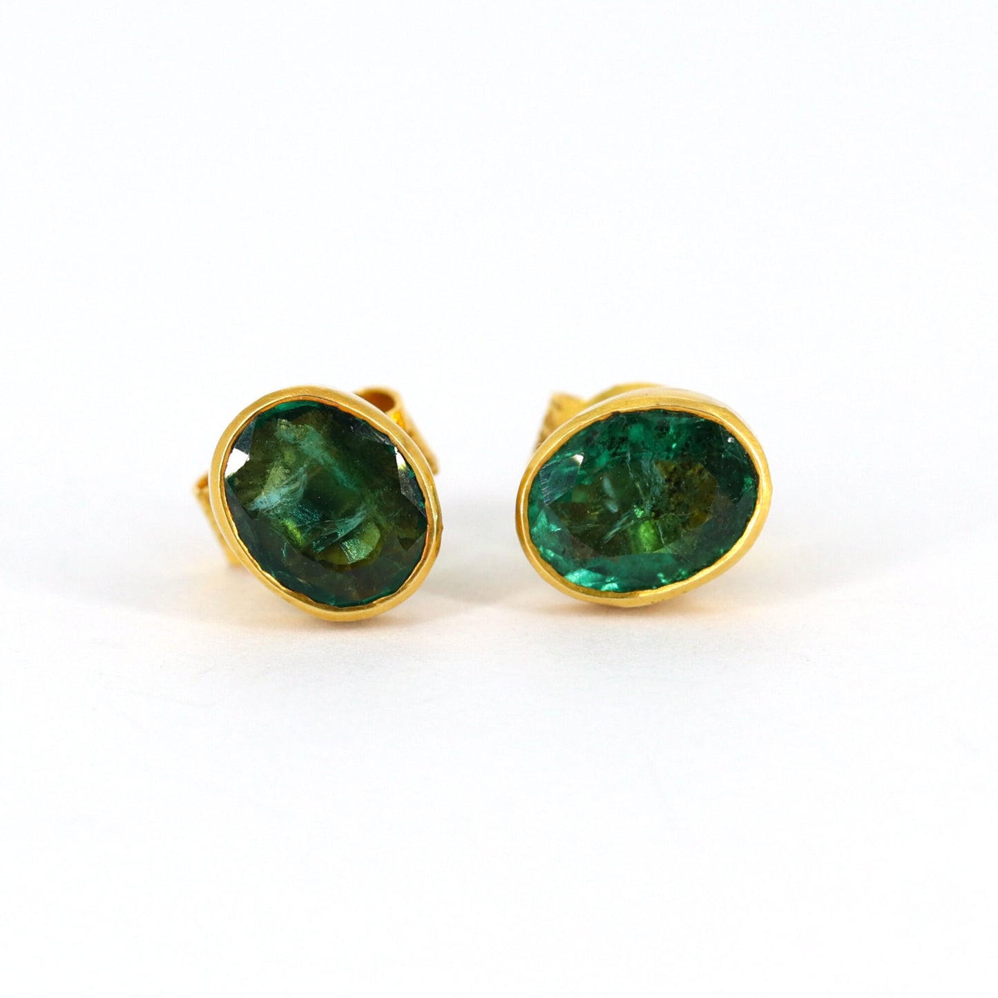 Minimalist Studs Earring 18K Gold