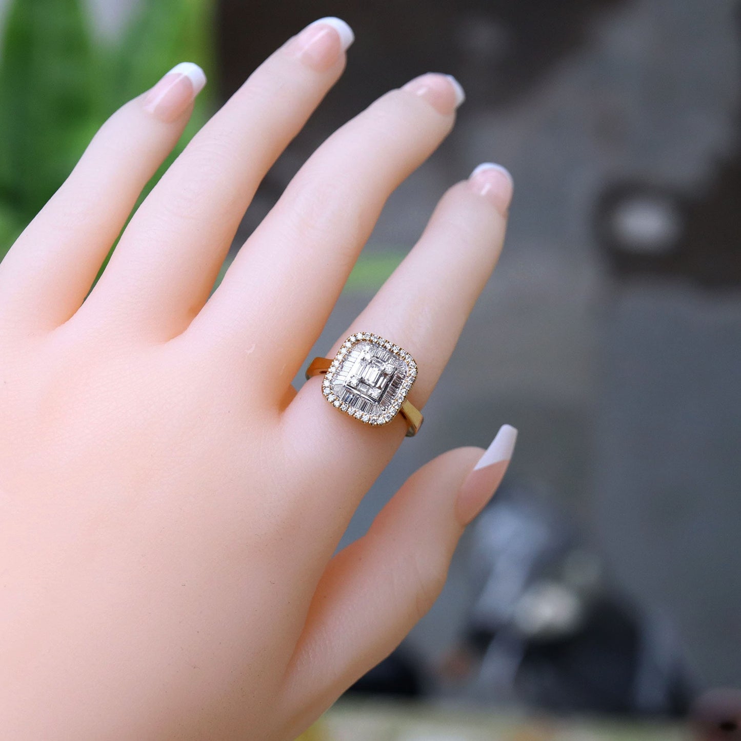 Baguette Tapered Ring 18K Gold