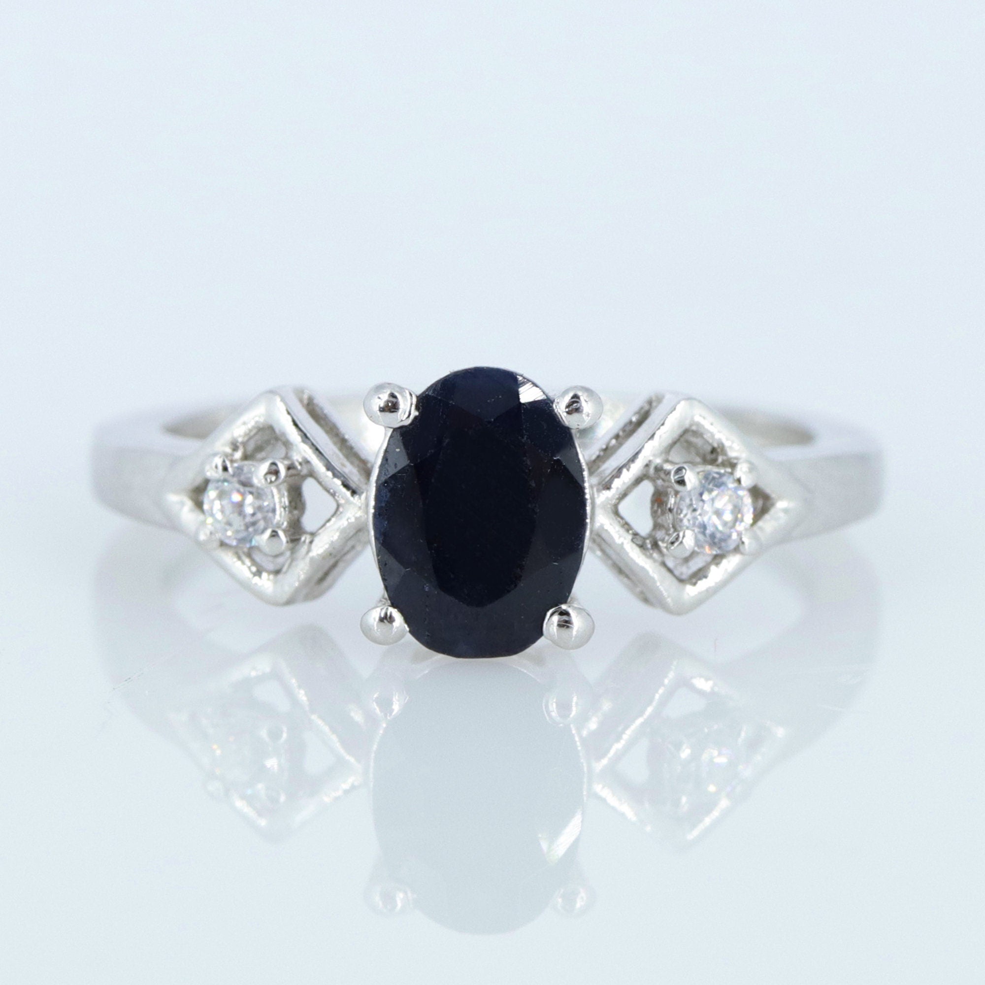 Classic Blue Sapphire Ring Silver