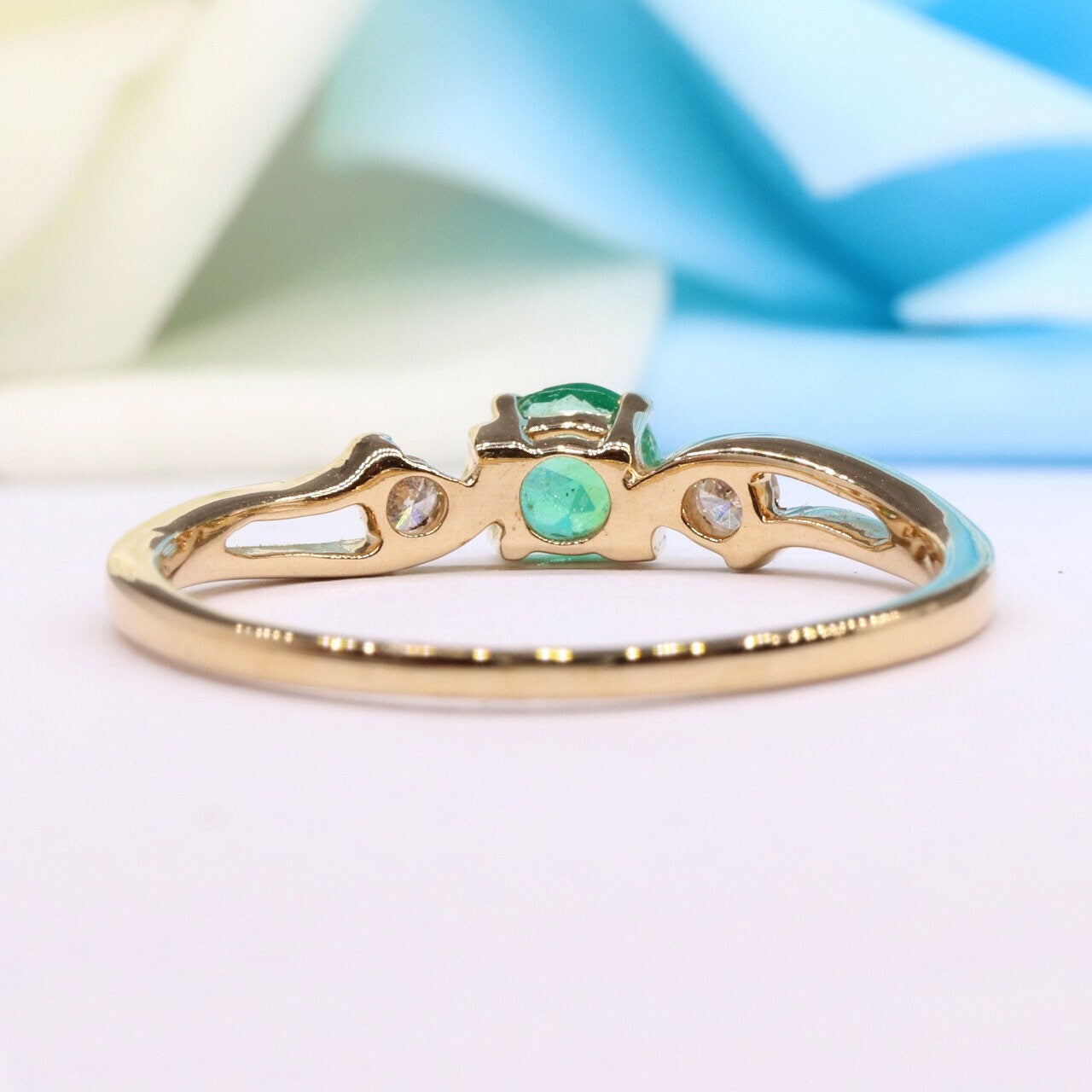 Beautiful Ring 14K Gold