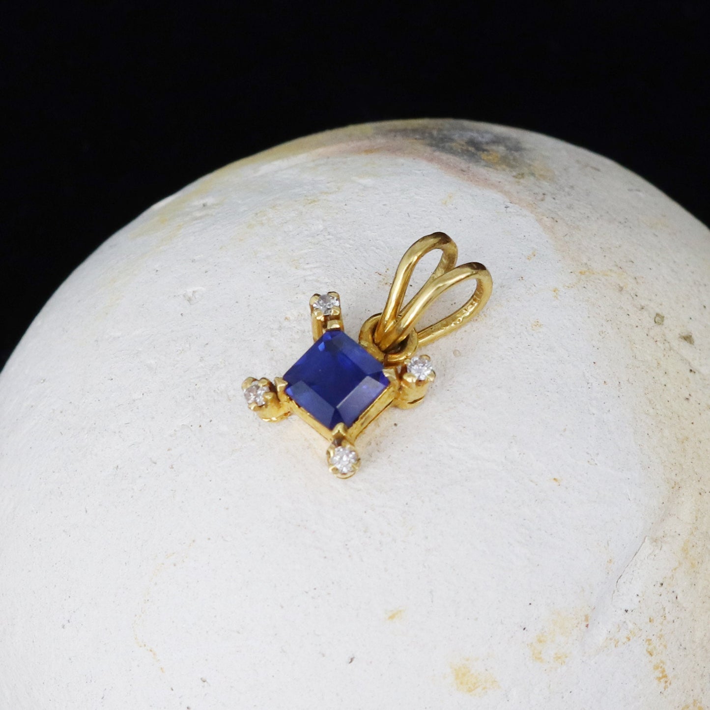 Minimalist Necklace 18K Gold