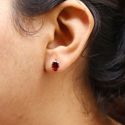 Red Garnet Oval Earring Gold