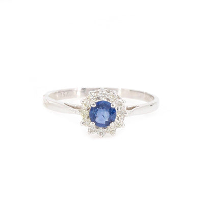 White Elegant Ring 18K Gold
