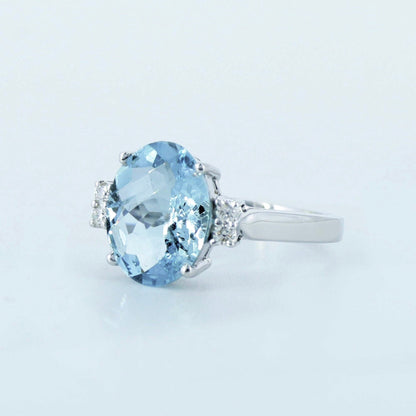 White Ring 14K Gold