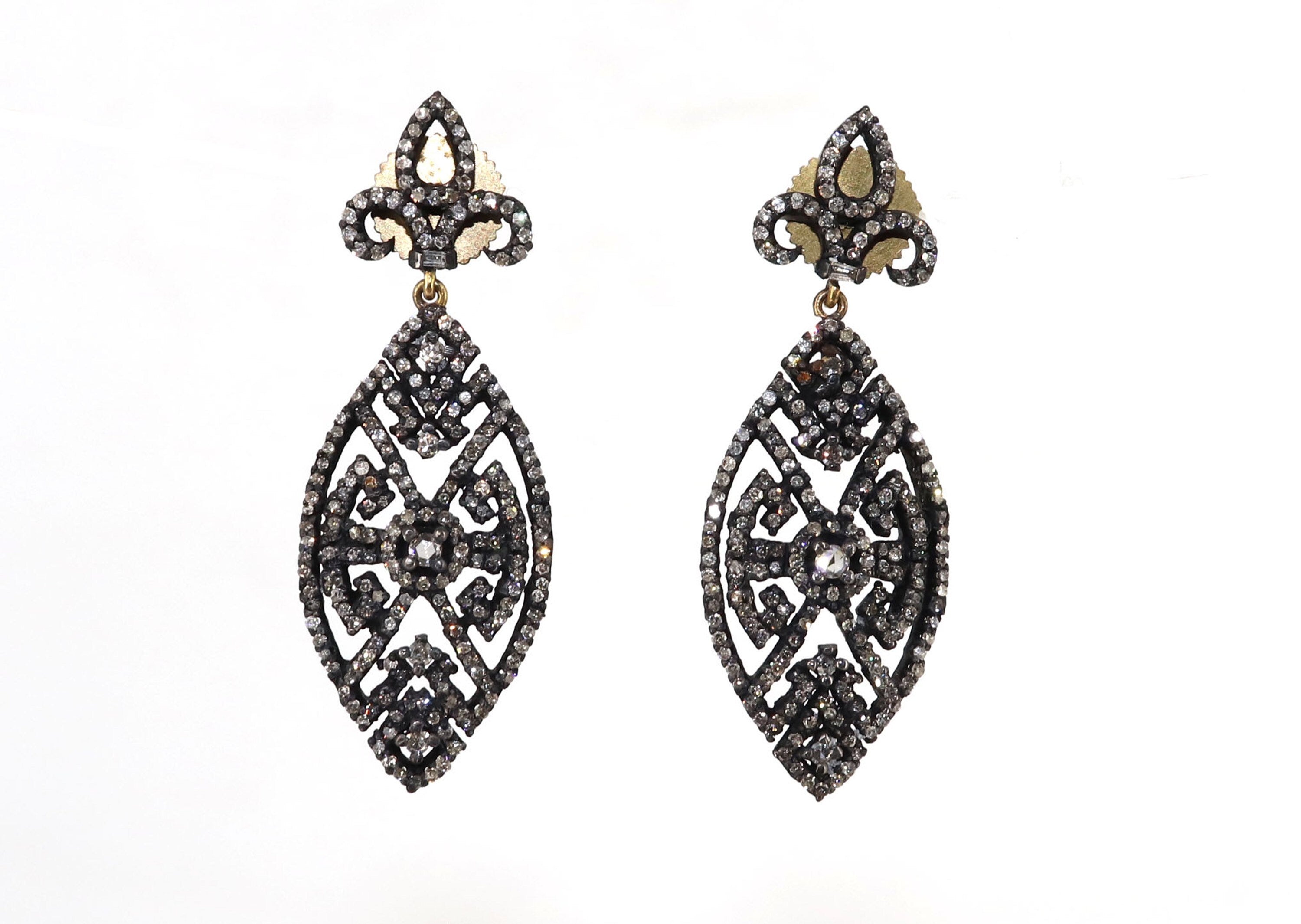 Victorian Earring Gold