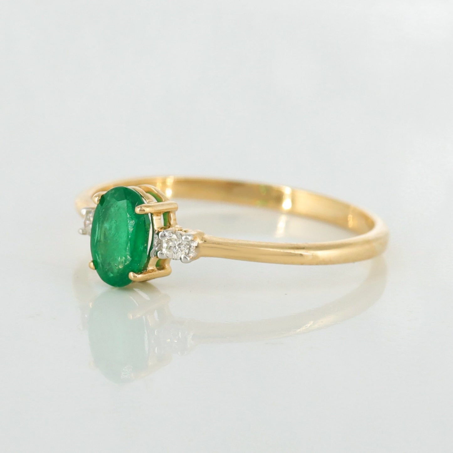 Beautiful Ring 14K Gold
