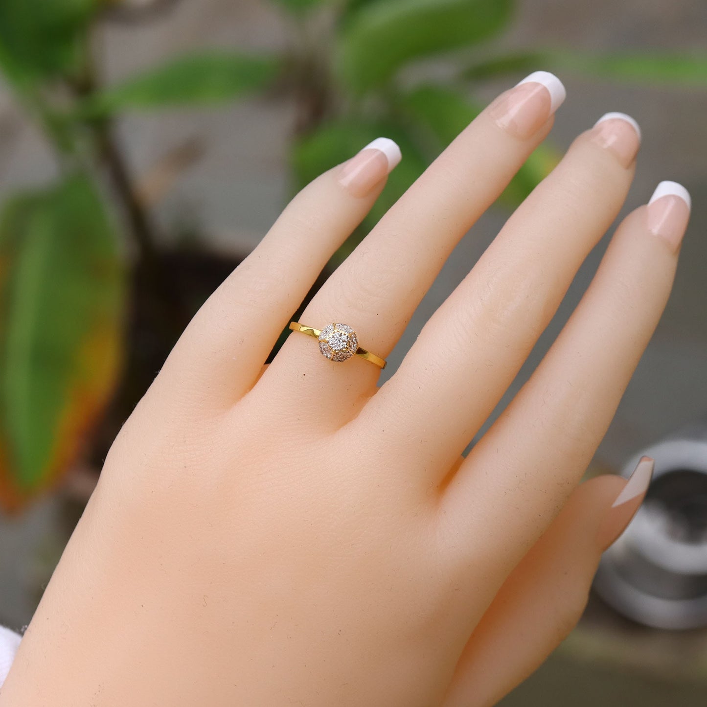 Yellow Studded Real Ring 18K Gold