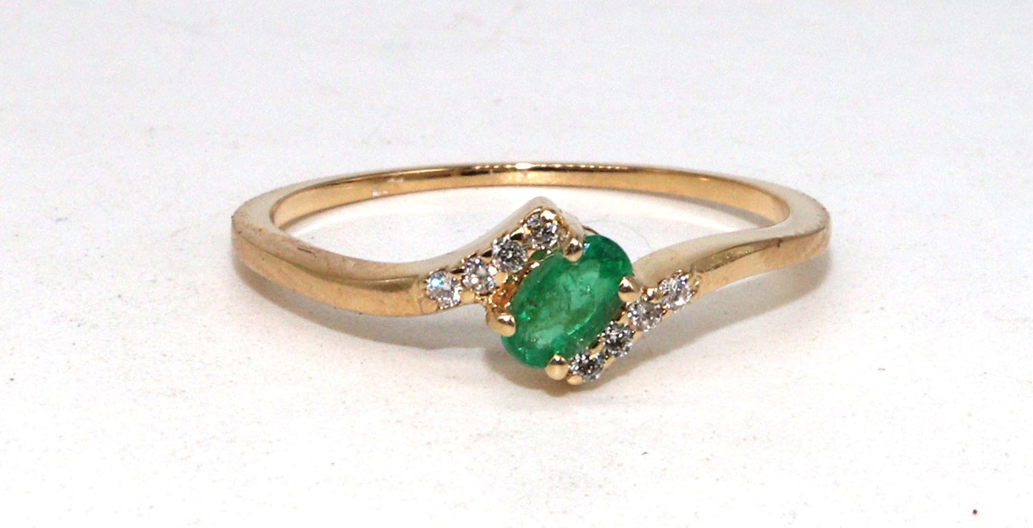 Beautiful Ring 14K Gold