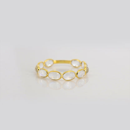Moonstone Ring 18K Gold