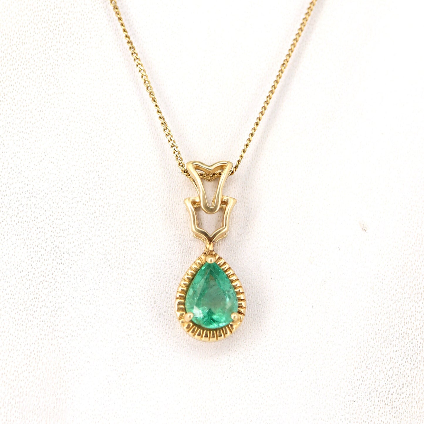 Emerald Pendant 14K Gold