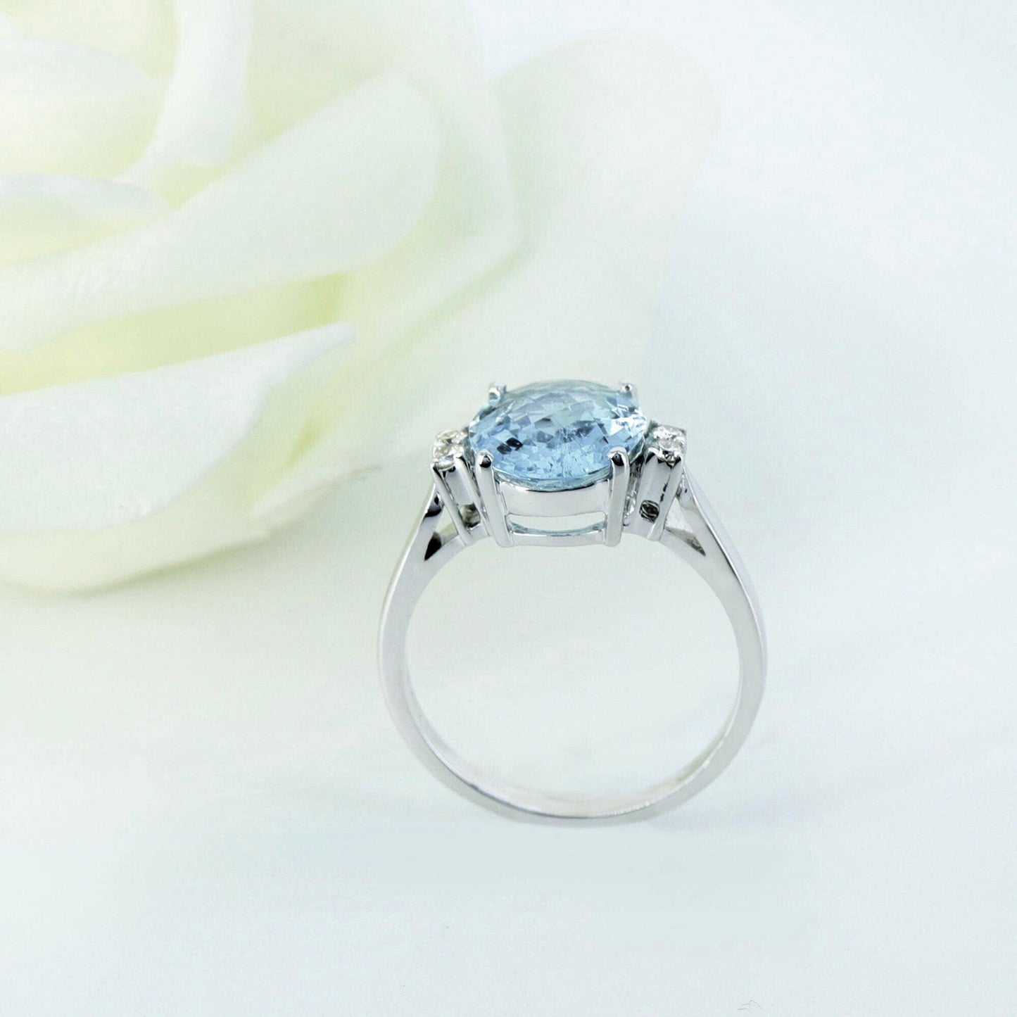 White Ring 14K Gold