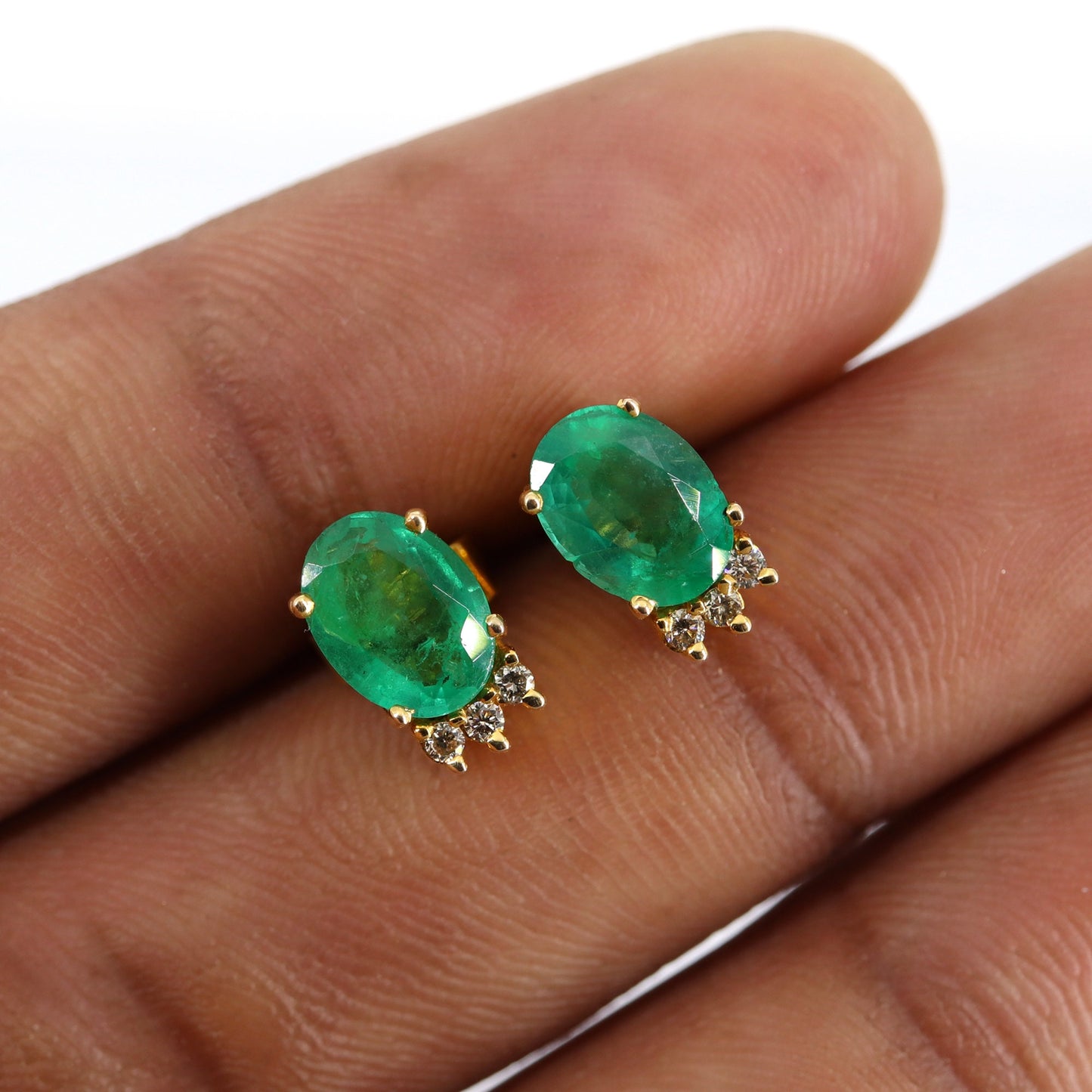 Oval Cut Emerald & Earring 14K Gold