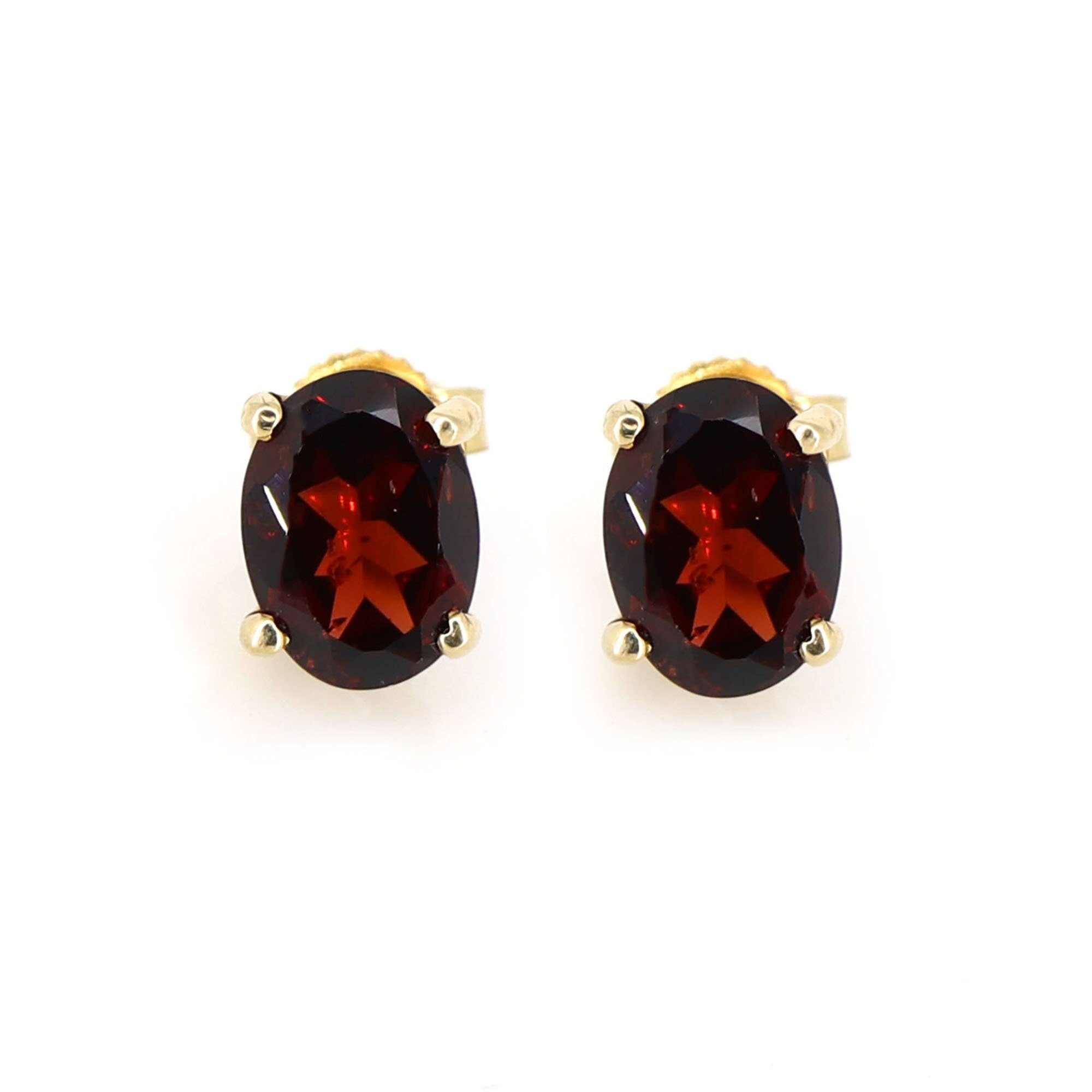 Red Garnet Oval Earring Gold
