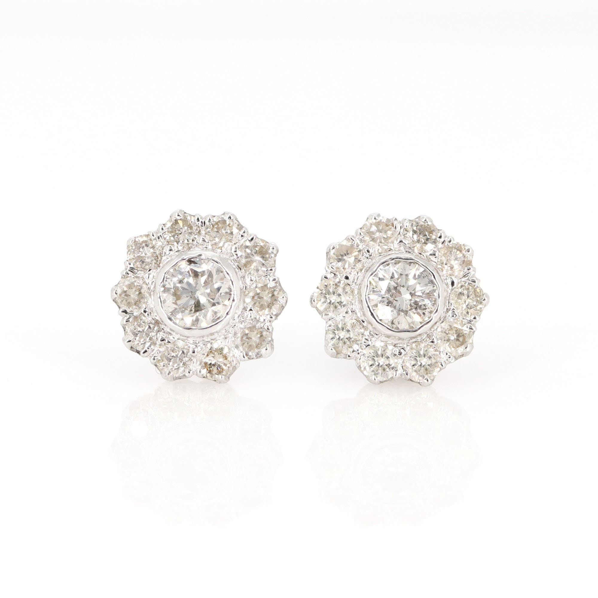 Solitaire Earring 18K Gold