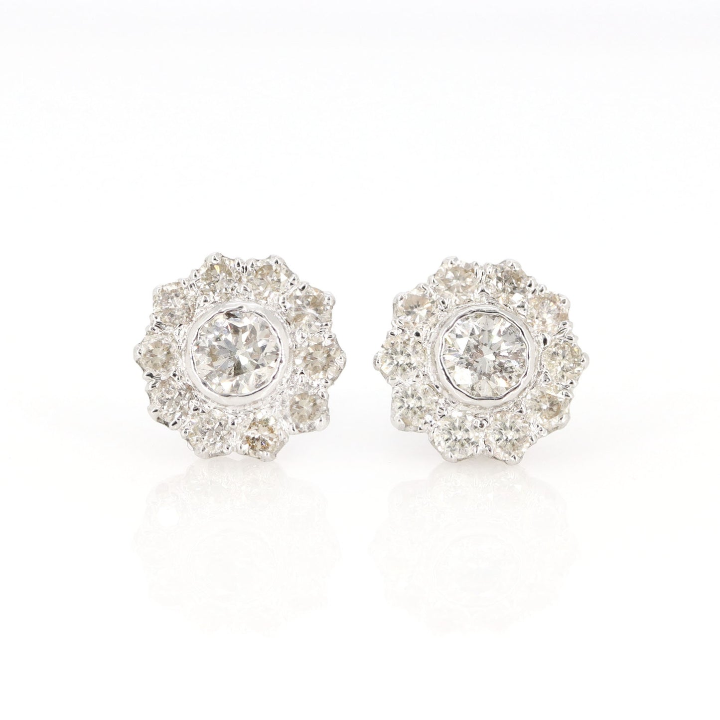 Solitaire Earring 18K Gold