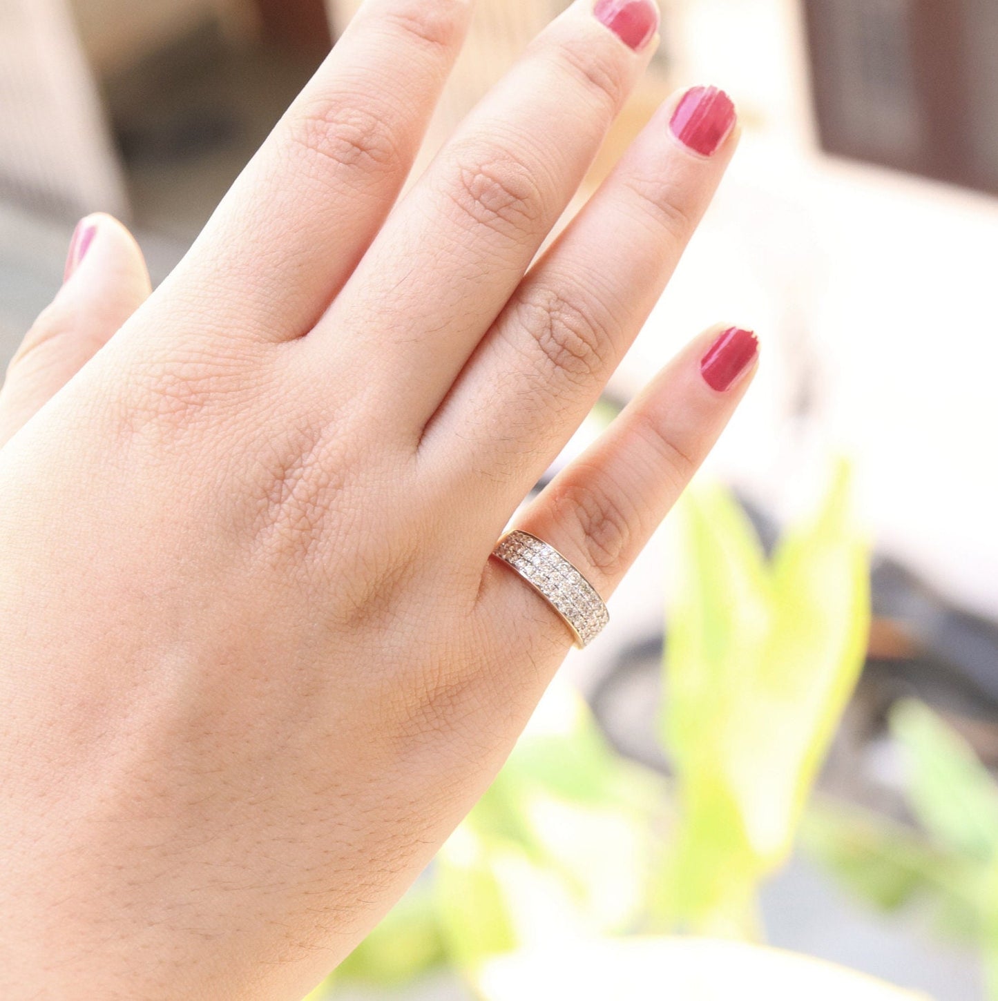 Round Cut Eternity Ring 18K Gold
