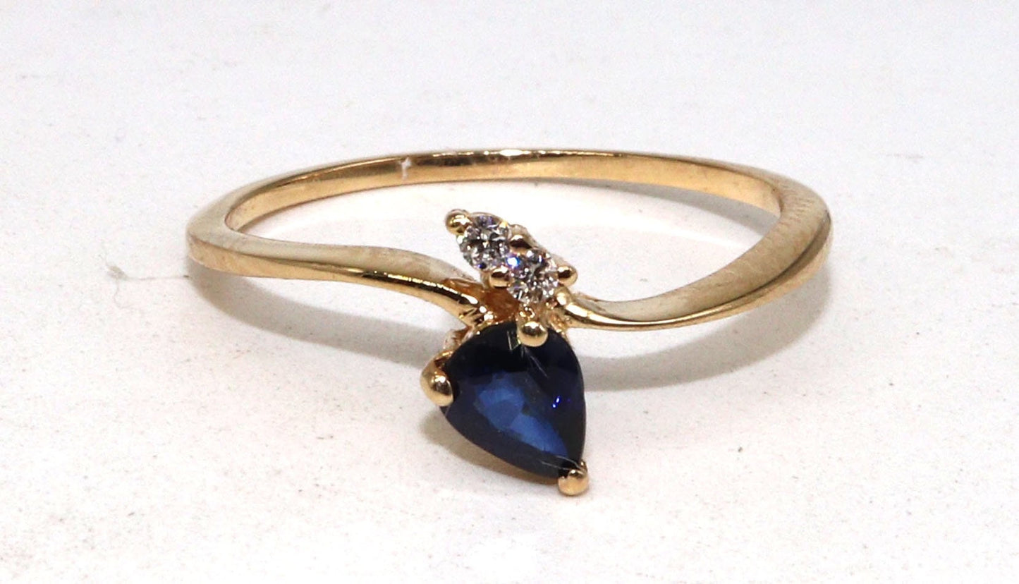 Dainty Ring 14K Gold