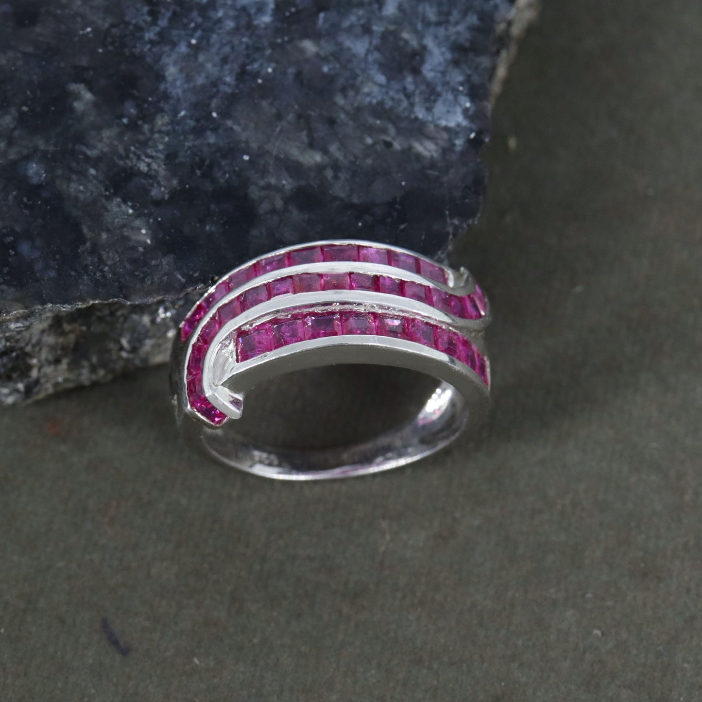 Unique Design Ring Silver